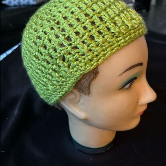 NEW Handmade Crocheted Adult Hat - Picture 5 of 8